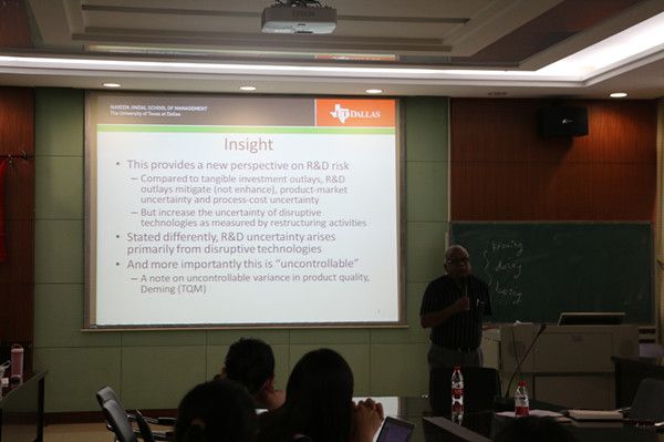 美国德克萨斯大学达拉斯分校Suresh Radhakrishnan教授一行访问十大买球官网