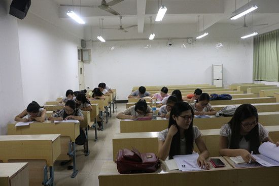 十大买球平台排行榜第九届研究生会招新大会成功举办